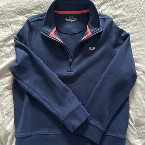 Vineyard Vines boys 1/4 zip. EUC. Size 7 but seems to run slightly small